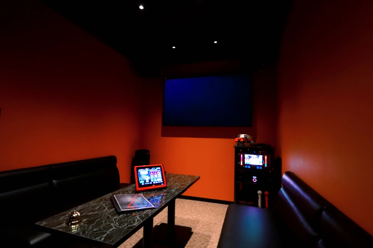 カラオケルーム